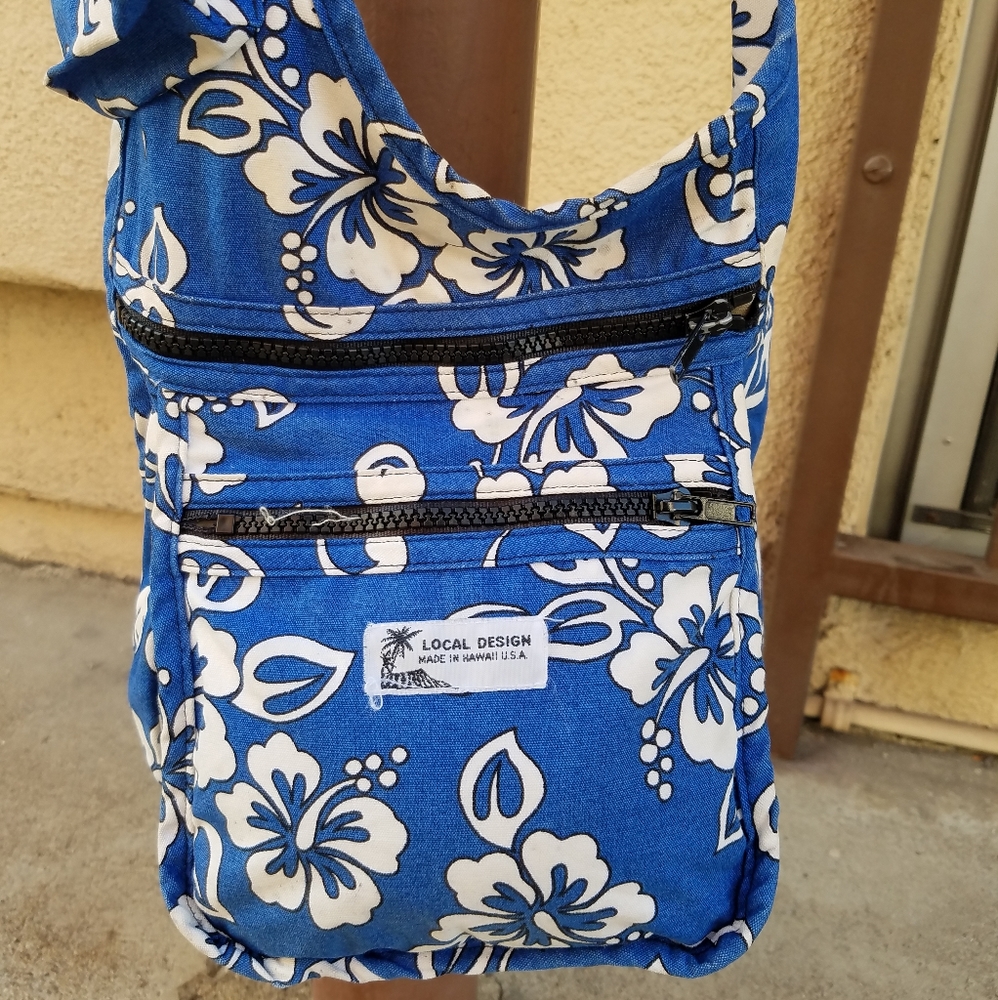 Local Design Shoulder Bag - Picture 9 of 10